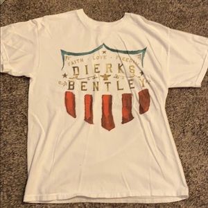Dierks Bentley men’s large shirt